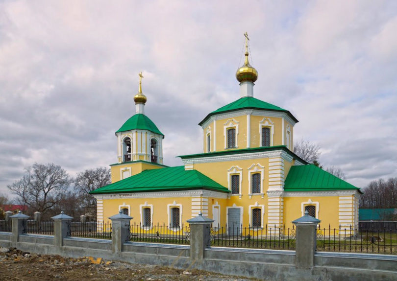 Церковь в честь иконы Казанской Божией Матери в поселке Власьево